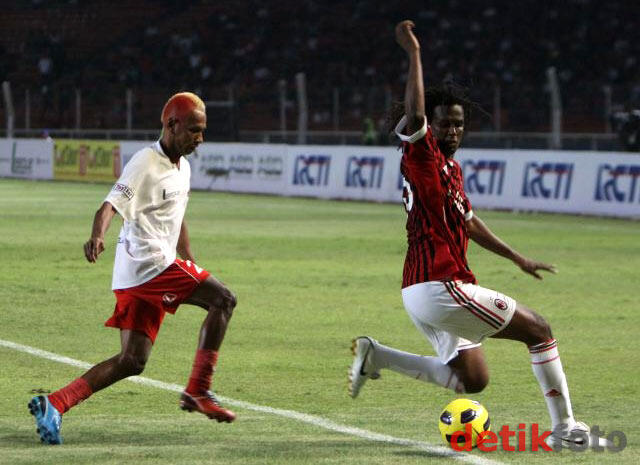 Gaya Rambut Pemain Bola Terunik dan Mungkin Aneh