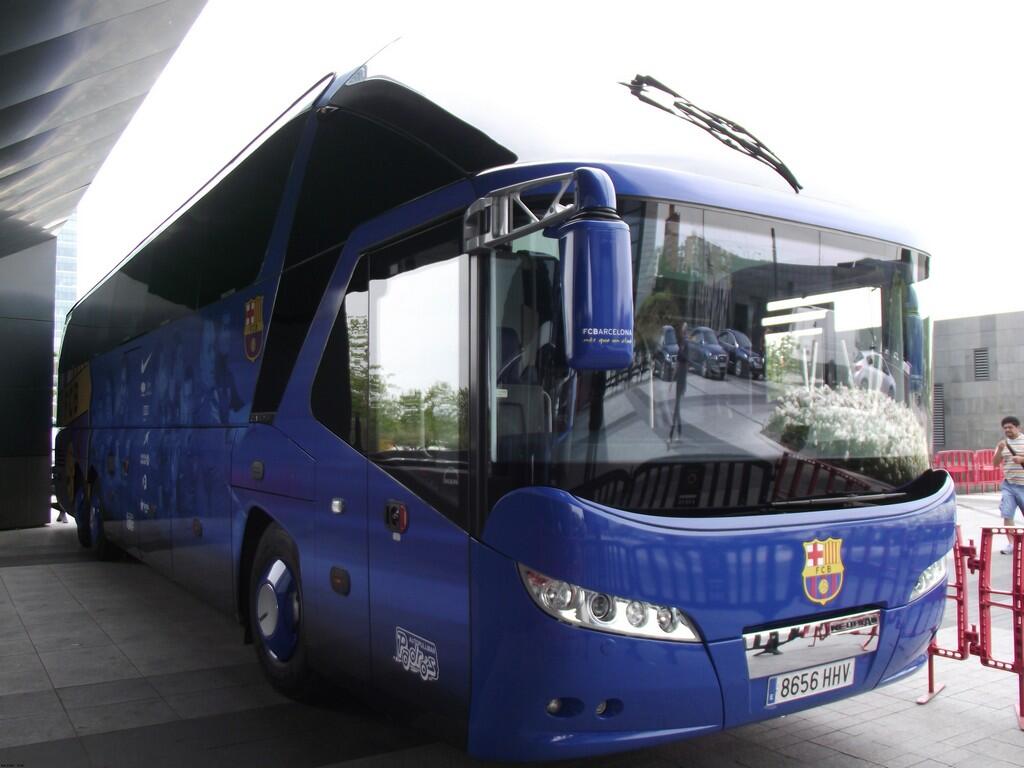 &#91;Update&#93; Foto-Foto Bus Tim Sepak Bola Dunia