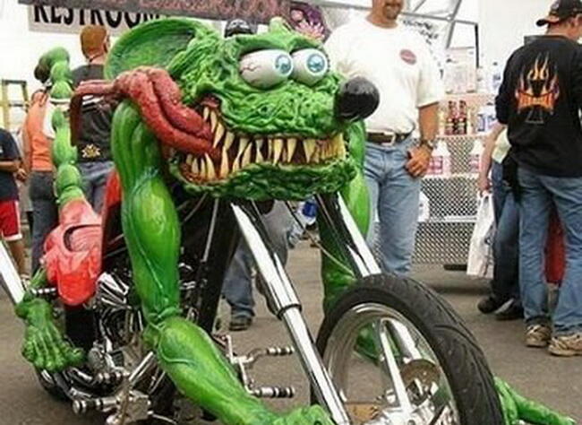 10 Desain Sepeda Motor yang Menyeramkan di Dunia 