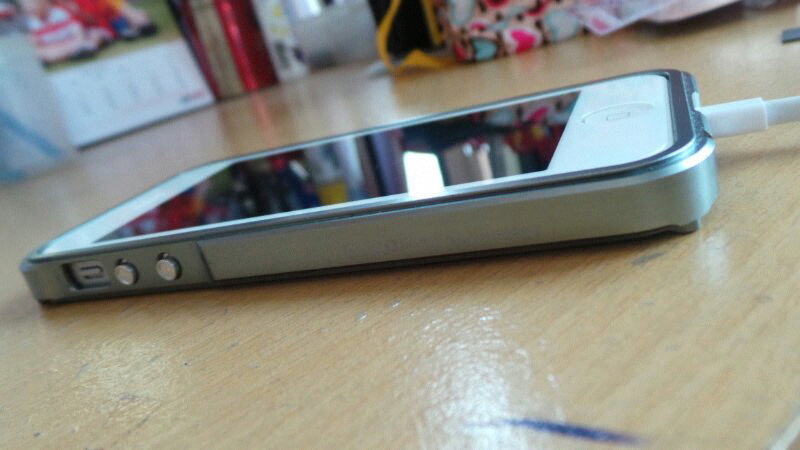 Jual Aksesoris Bumper untuk iPhone 5/5s & iPhone 4/4s, Silahkan Masuk Gan... :D