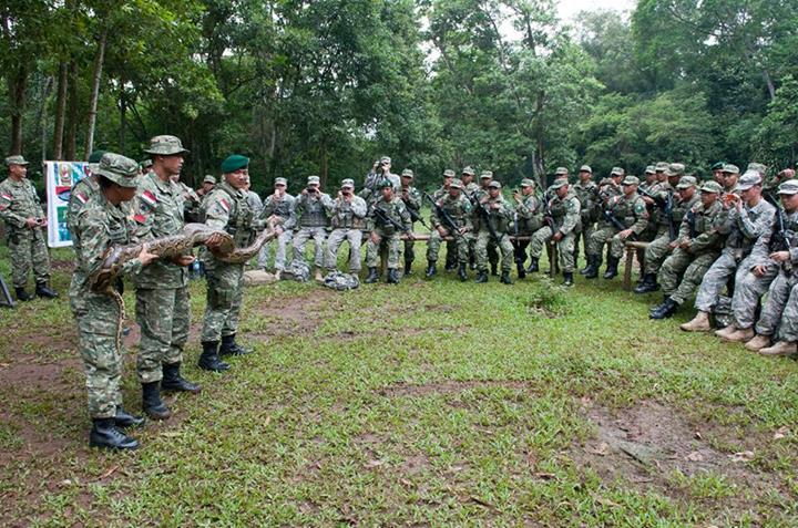 Tentara amrik latihan Jungle Survival di indonesia (pic)