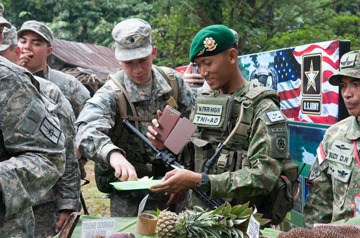 Tentara amrik latihan Jungle Survival di indonesia (pic)
