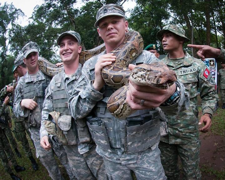 Tentara amrik latihan Jungle Survival di indonesia (pic)