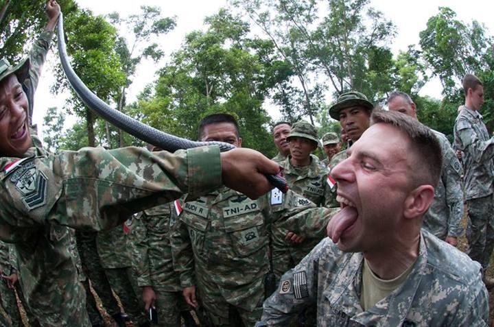 Tentara amrik latihan Jungle Survival di indonesia (pic)