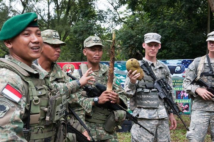 Tentara amrik latihan Jungle Survival di indonesia (pic)