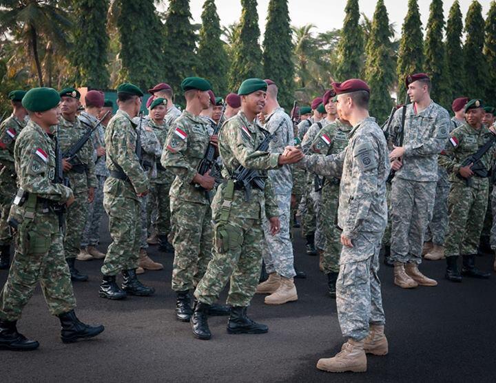 ketika tentara amrik main ke indonesia (pic)