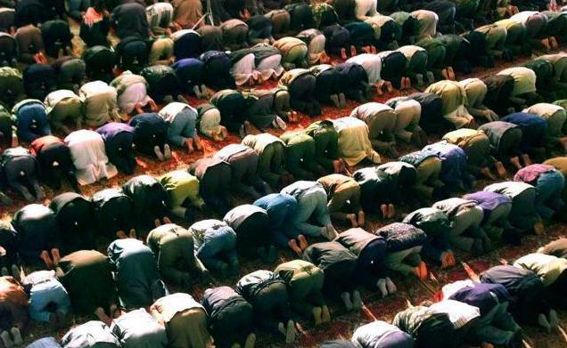 PIC Keindahan sujud di bulan Ramadan