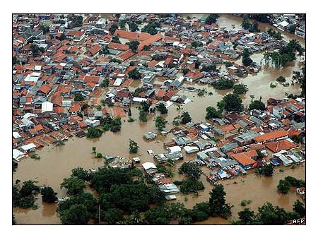 Fenomena Jalan Raya di Jakarta: