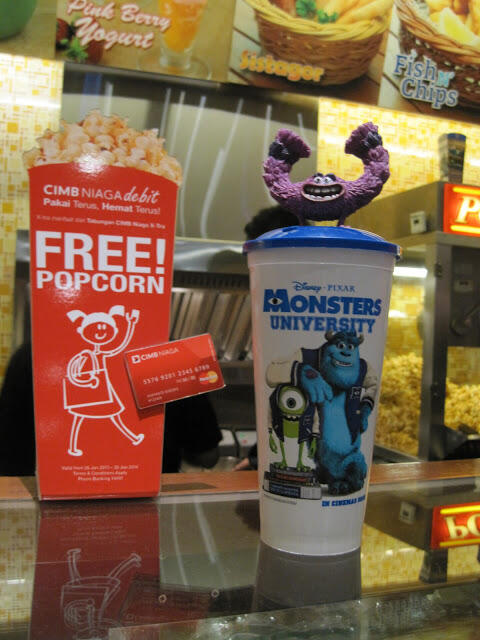 WTB Monsters University / Despicable Me 2 Cup + Topper dari XXI/Blitz megaplex
