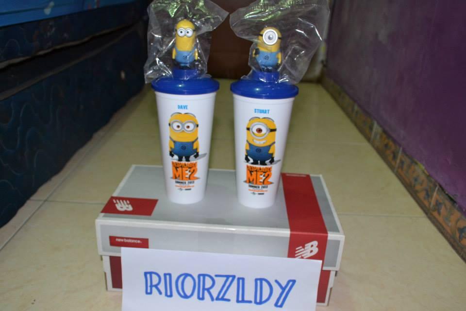 WTB Monsters University / Despicable Me 2 Cup + Topper dari XXI/Blitz megaplex