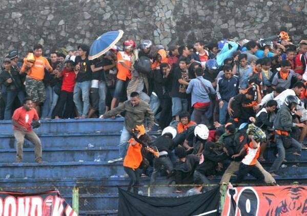Hasil gambar untuk indonesian hooligan