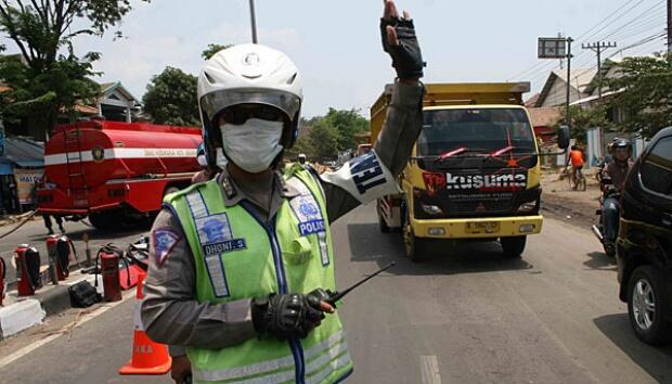 Belum Musim Mudik, Pantura Macet 4,5 Jam 