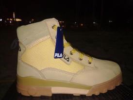 Sepatu Fila Boot
