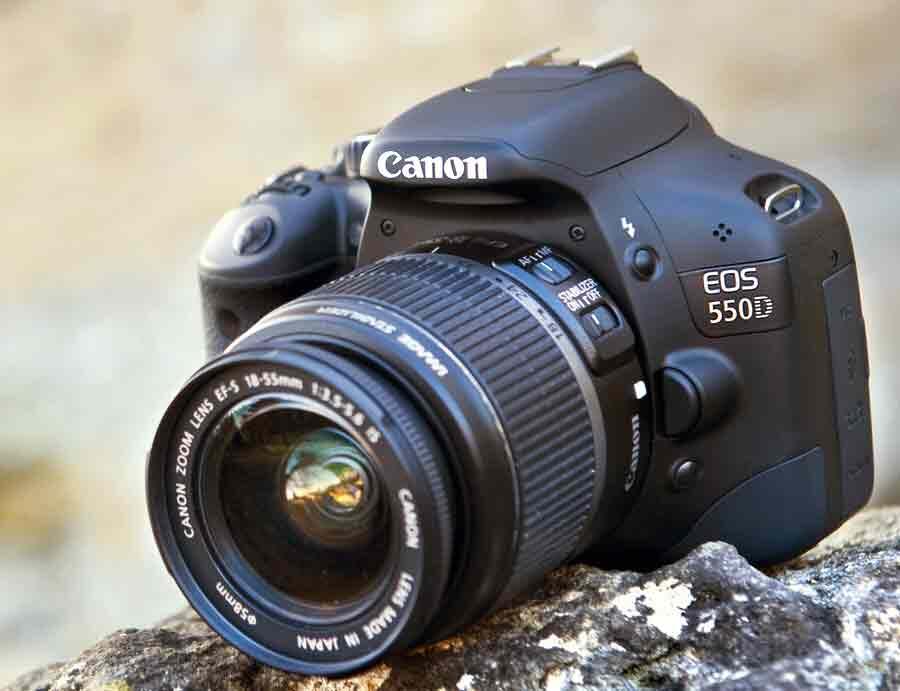 canon camera 550d price