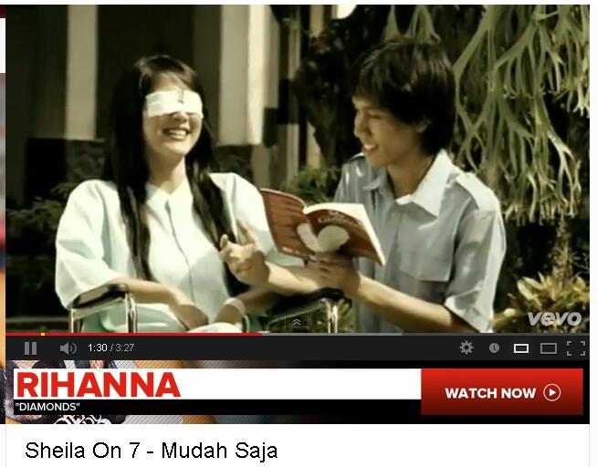 Perhatikan 2 video klip ini gan... Kira-kira siapa yang njiplak ya