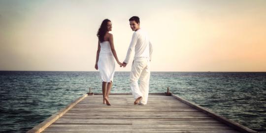 7 Sinyal cinta yang diberikan pria pada wanita