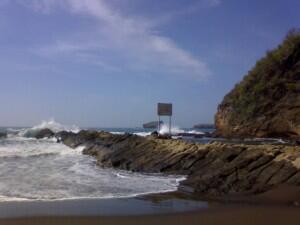 Pantai Watu Ulo