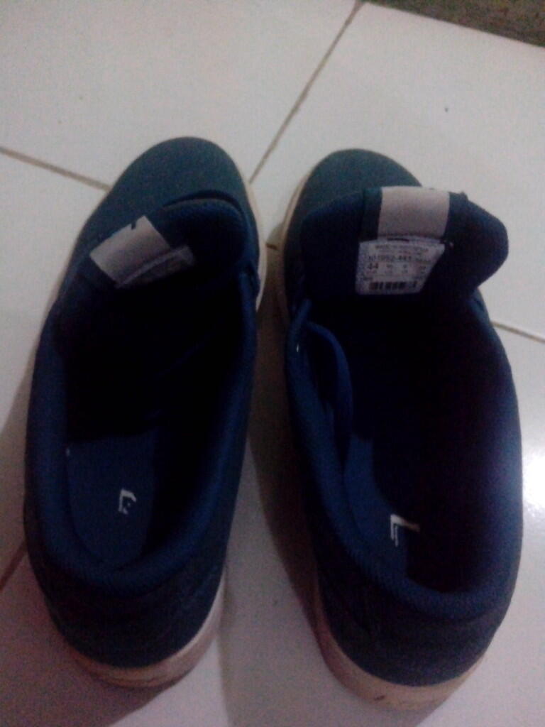 Sepatu futsal nike dan league no.43 dan sepatu sneaker league no.44 Murah.