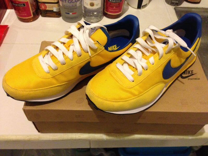 FS : NIKE ELITE size 8