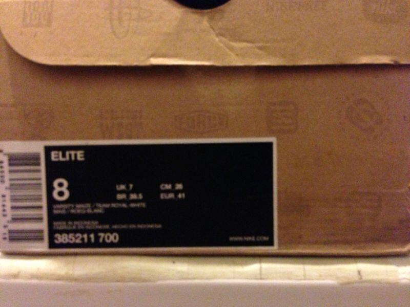 FS : NIKE ELITE size 8