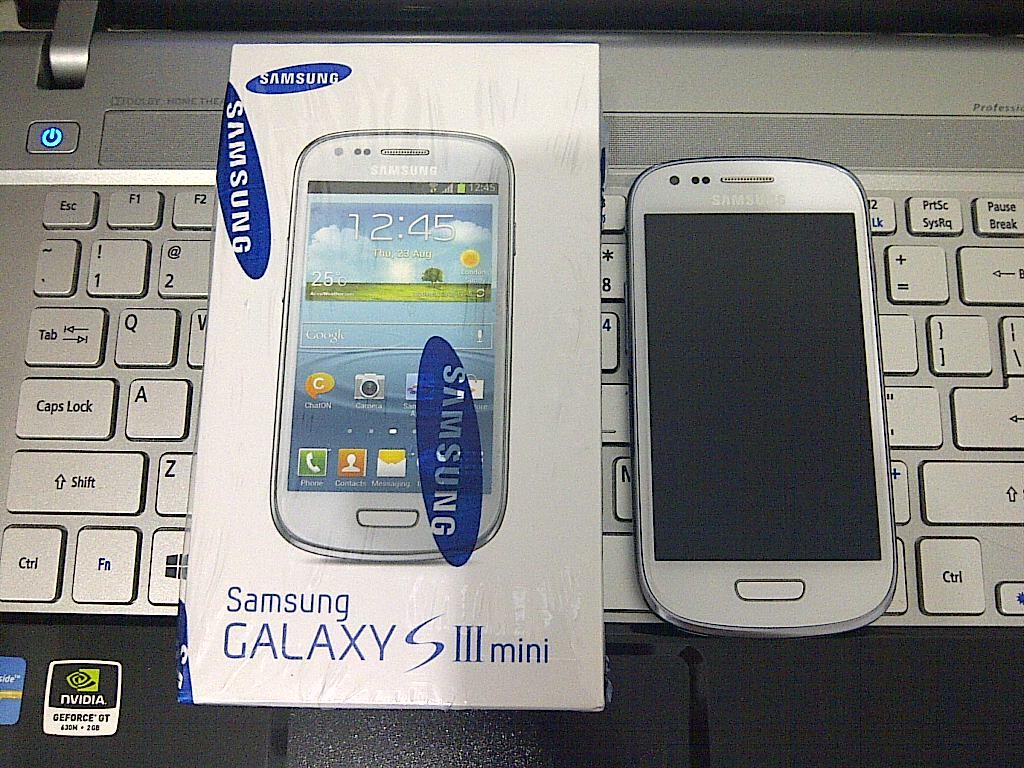(Jual) Samsung Galaxy S3 Mini I8190 Marble White Semarang Baru pakai 2 bulan