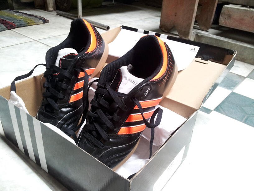 LELANG DAHSYAT!! Sepatu Futsal Adidas 11nova IN -OrangeBlack