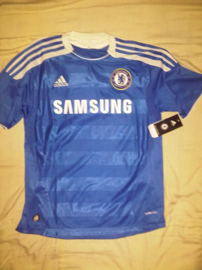 WTS Jersey Chelsea Home BNWT (11/12)