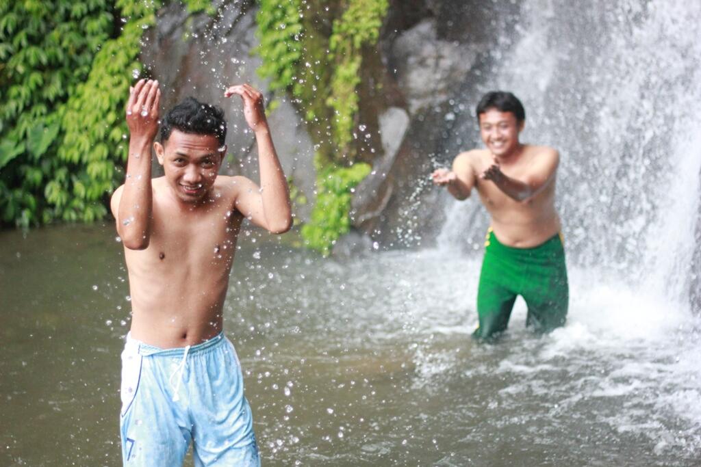 Naik Andong 1.736 mdpl + air terjun Sumuran Magelang