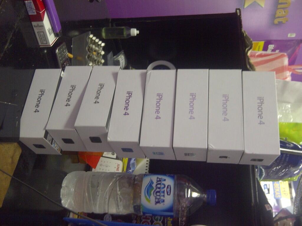 Iphone 4G 16gb CDMA Gress..murah meriah,abisin stock gan.