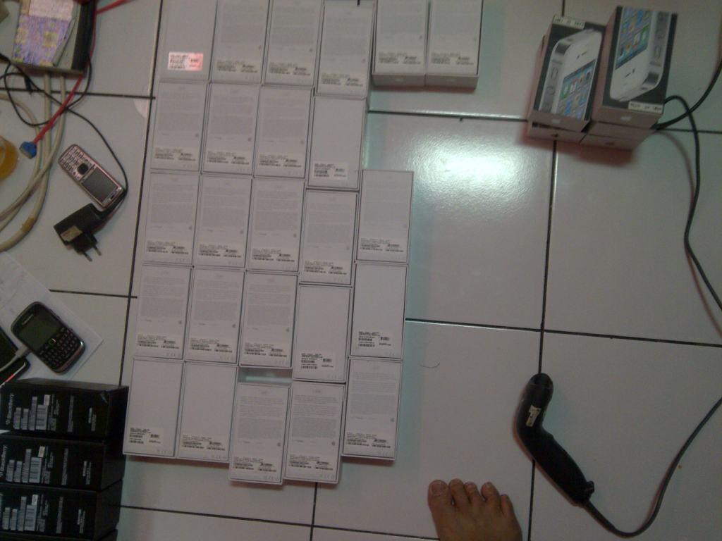 Iphone 4G 16gb CDMA Gress..murah meriah,abisin stock gan.