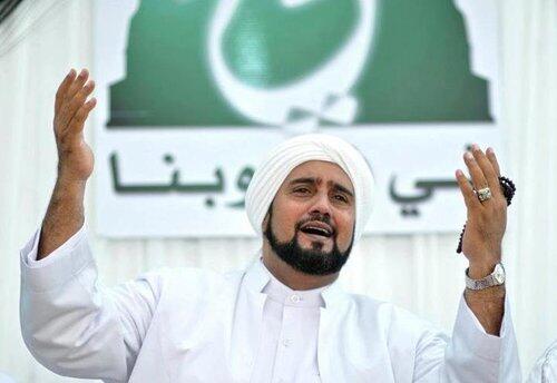 Mengenal Sosok Habib Syech bin Abdul Qadir Assegaf (Solo)