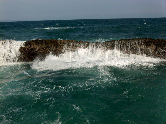 Sawarna Beach (pantai yang tersembunyi di banten)