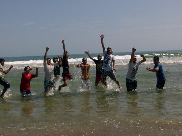 Sawarna Beach (pantai yang tersembunyi di banten)