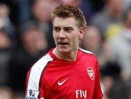 Wah, Pemain Arsenal Ini Dijual di eBay!