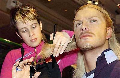 Cara Pembuatan Patung Lililn Ala Madam Tussauds
