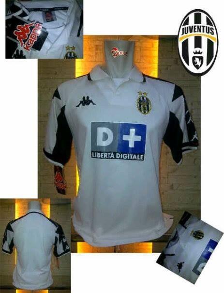 Jersey away juventus 98 gaaaan...