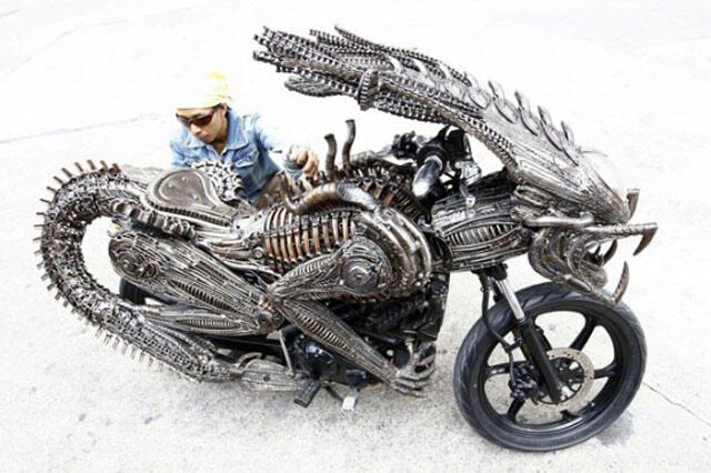  Motor Alien dari Besi Tua