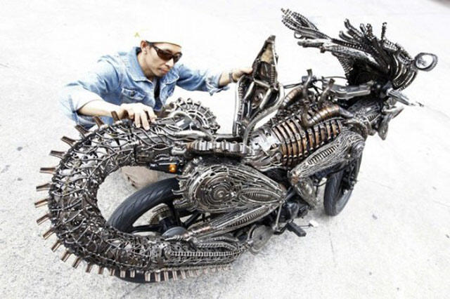  Motor Alien dari Besi Tua