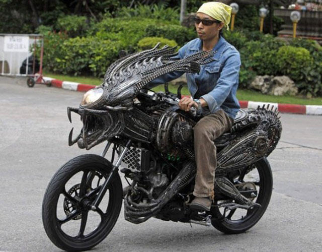  Motor Alien dari Besi Tua