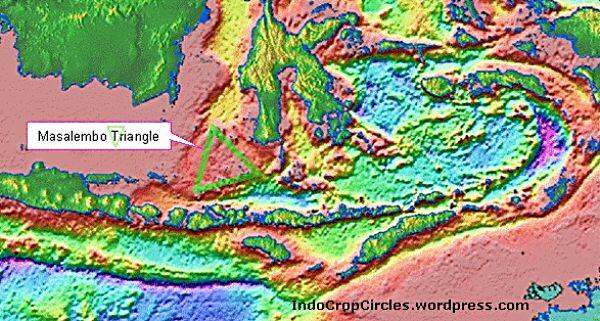 segitiga bermuda ( triangel ) versi indonesia 