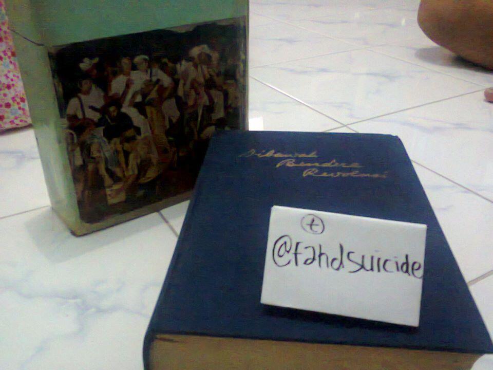 Buku "Dibawah Bendera Revolusi" Jilid Pertama 1964