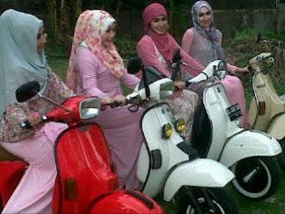 "SCOOTER IAM IN LOVE"