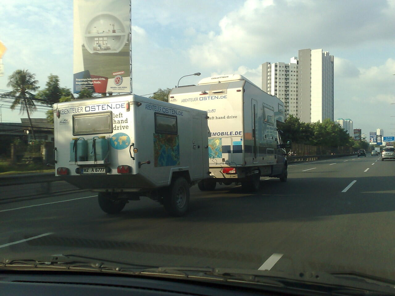 gan ane ketemu mobil plat luar negeri di jalan tol di jakarta