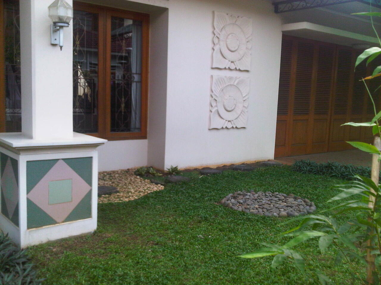 Dijual 1 unit rumah 2 lantai