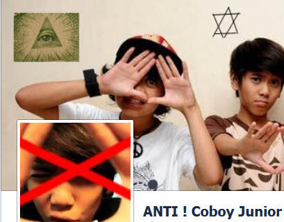 Foto-foto Coboy Junior Ini Tampilkan Simbol Illuminati?