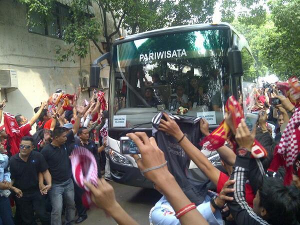 Foto-foto kedatangan Liverpool ke Indonesia 