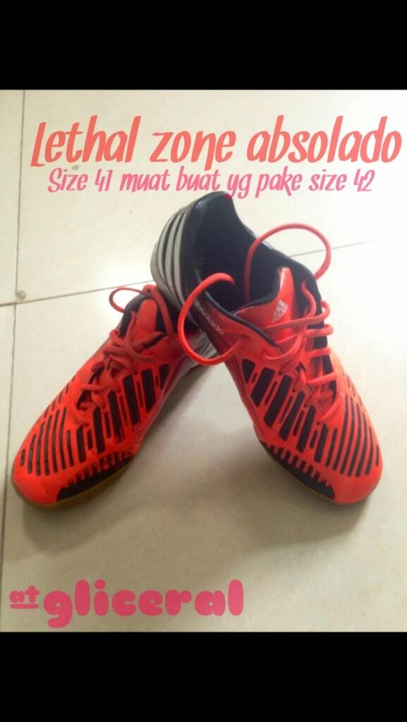 WTS 2nd like new!\\adidas f10,adidas lz absolado// WITH BOX ORI