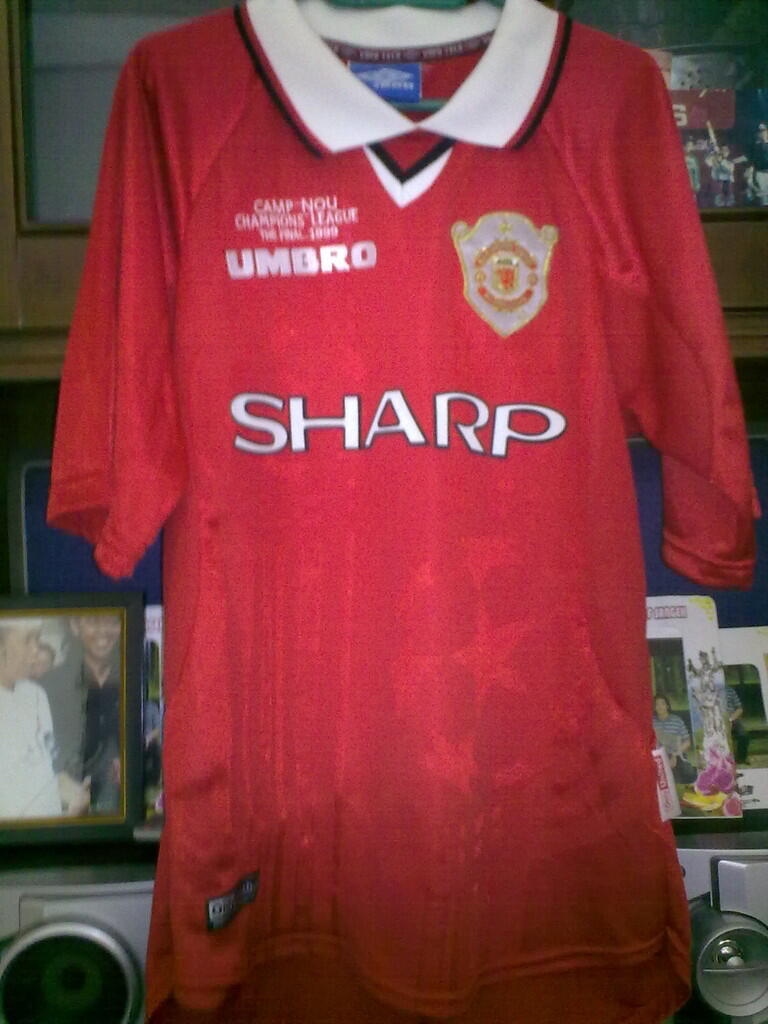 WTS : Jersey Manchester united final UCL 1999 ( 1 star )