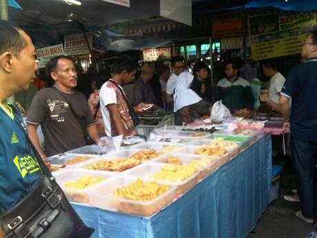 Mau Tahu Omzet Jualan di Pasar Takjil Benhil, Ini Pengakuan Pedagang 