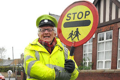 Orang Jenius yang Menjadi Penjaga Lalu Lintas